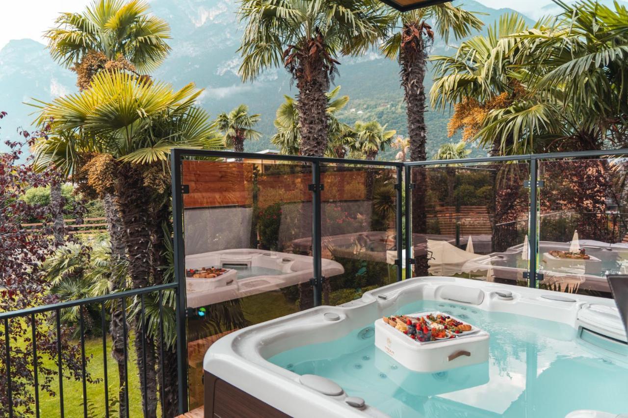 Hotel Treelodgy, The Tree House Riva del Garda Exterior foto